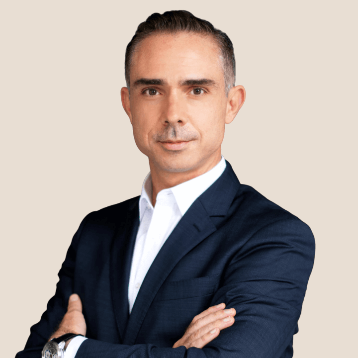 petros-beige-bg